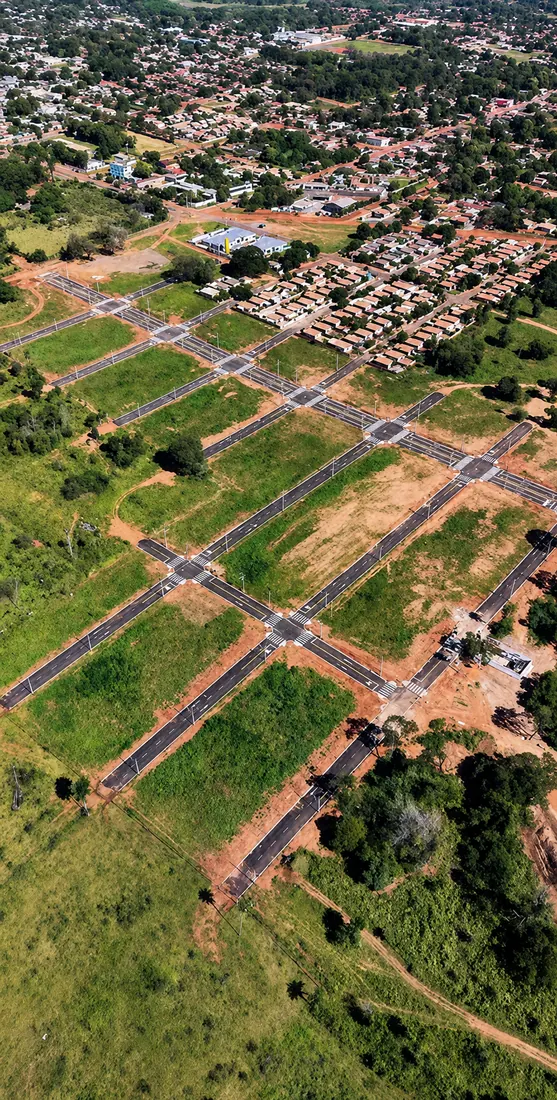 Vista aérea de loteamento energizado